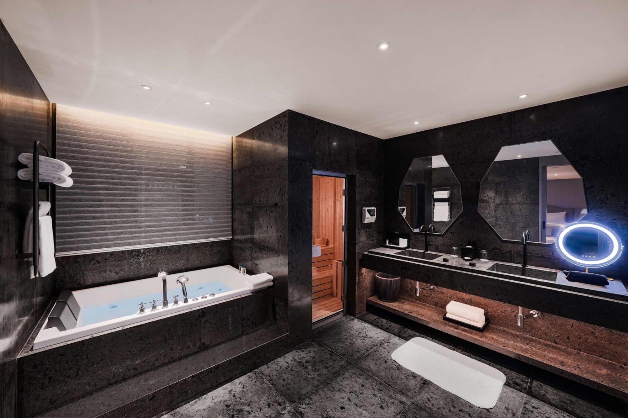 Kempinski Hotel Chengdu-City Center Экстерьер фото